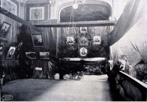 Fotógrafo não identificado. Exposição  de Valério Vieira no Salão Progredior, 1905. São Paulo, SP / 