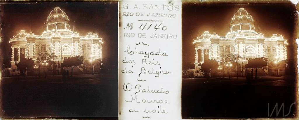 Guilherme Santos. Palácio Monroe iluminado para a chegada dos reis da Bélgica, 1920. Rio de Janeiro, RJ / Acervo IMS