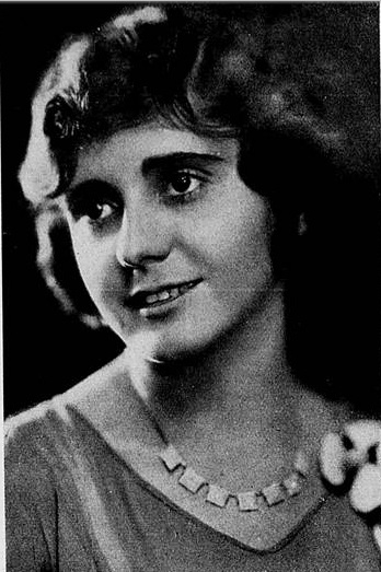 Engenheira Carmen VElasques Portinho, presidenta da Unnião Uniersitária