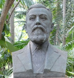 Busto em homenagem a Joaquim Eugenio de Lima, na avenida Paulista