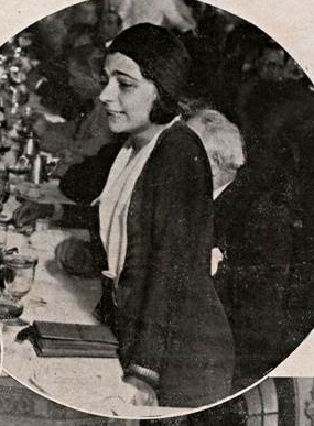 Maria Luiza discursando na homenagem a Assis Brasil / Fon-Fon, 8 de agosto de 1931