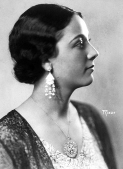 A Miss Universo Yolanda Pereira fotografada por Gioconda, em 1931, do Acervo da família rizzo / 