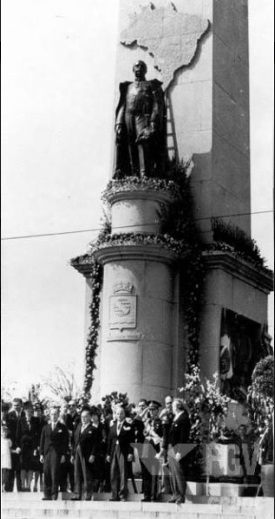 Inauguração do monumento em homenagem ao Barão do Rio Branco, em 1943 / Acervo CPDOC, FGV