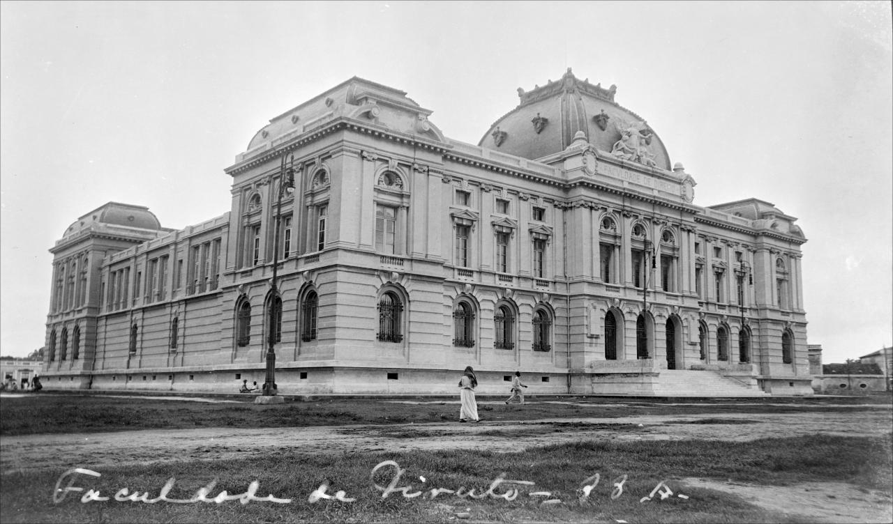 Nossa cadeira de barbearia americana marca Archer de 1891. – Foto