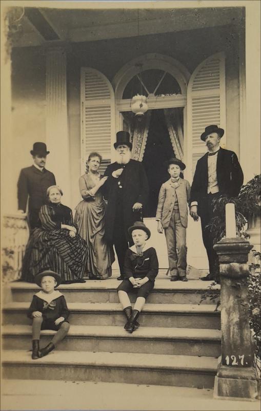 Otto Rees. Família Imperial, 25 de maio de 1889. Palácio Isabel, atual Grão-Pará, Petrópolis, RJ / Acervo Museu Histórico Nacional
