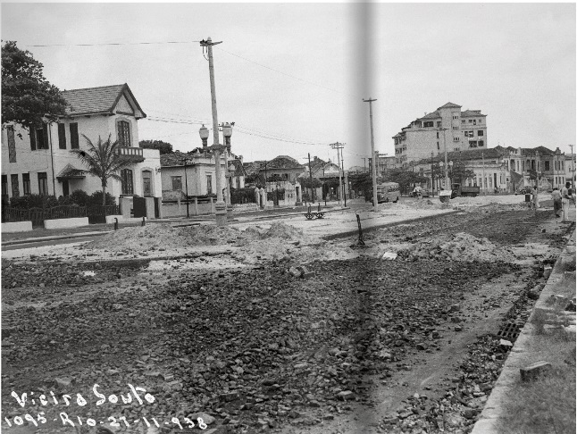 Avenida Vieira Souto, Ipanema, 1938. Rio de Janeiro, RJ / Achados e Perdidos: imagens inéditas do Rio de Janeiro (1937-1945), página - Acervo AGCRJ